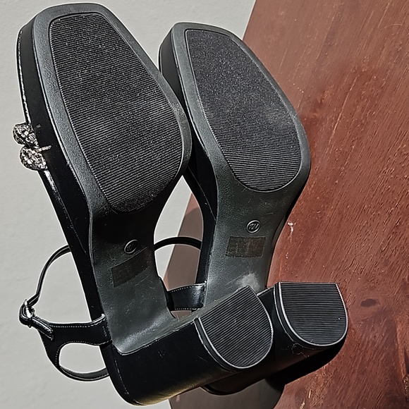 Steve Madden black studded platform sandals size 10 - Picture 10 of 11